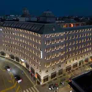 Radisson Collection Hotel, Santa Sofia 5* מילאנו